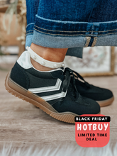 Load image into Gallery viewer, NYC Trendy Sneakers