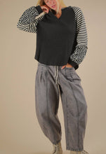 Load image into Gallery viewer, Black Free Soul Vibes Pullover- super soft