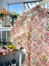 Load image into Gallery viewer, Ivy Patterend Blouse -Stretchy (Copy)