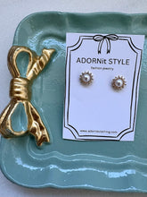 Load image into Gallery viewer, Pearl Sun Mini Earring- Sterling Silver