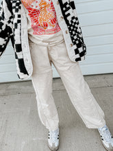 Load image into Gallery viewer, Oatmeal Barrel Washed Denim-Elastic Waist