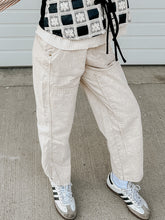 Load image into Gallery viewer, Oatmeal Barrel Washed Denim-Elastic Waist