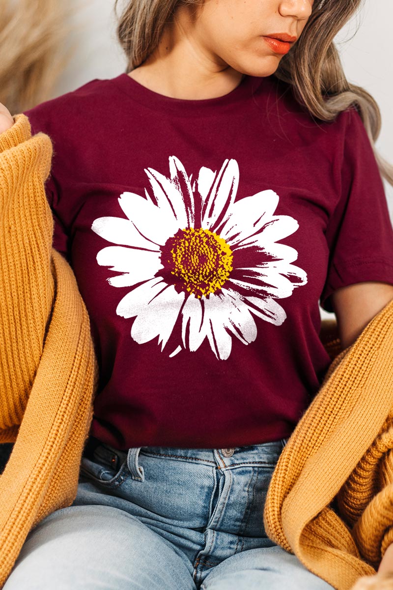 Daisy artisan Graphic Tee - Maroon