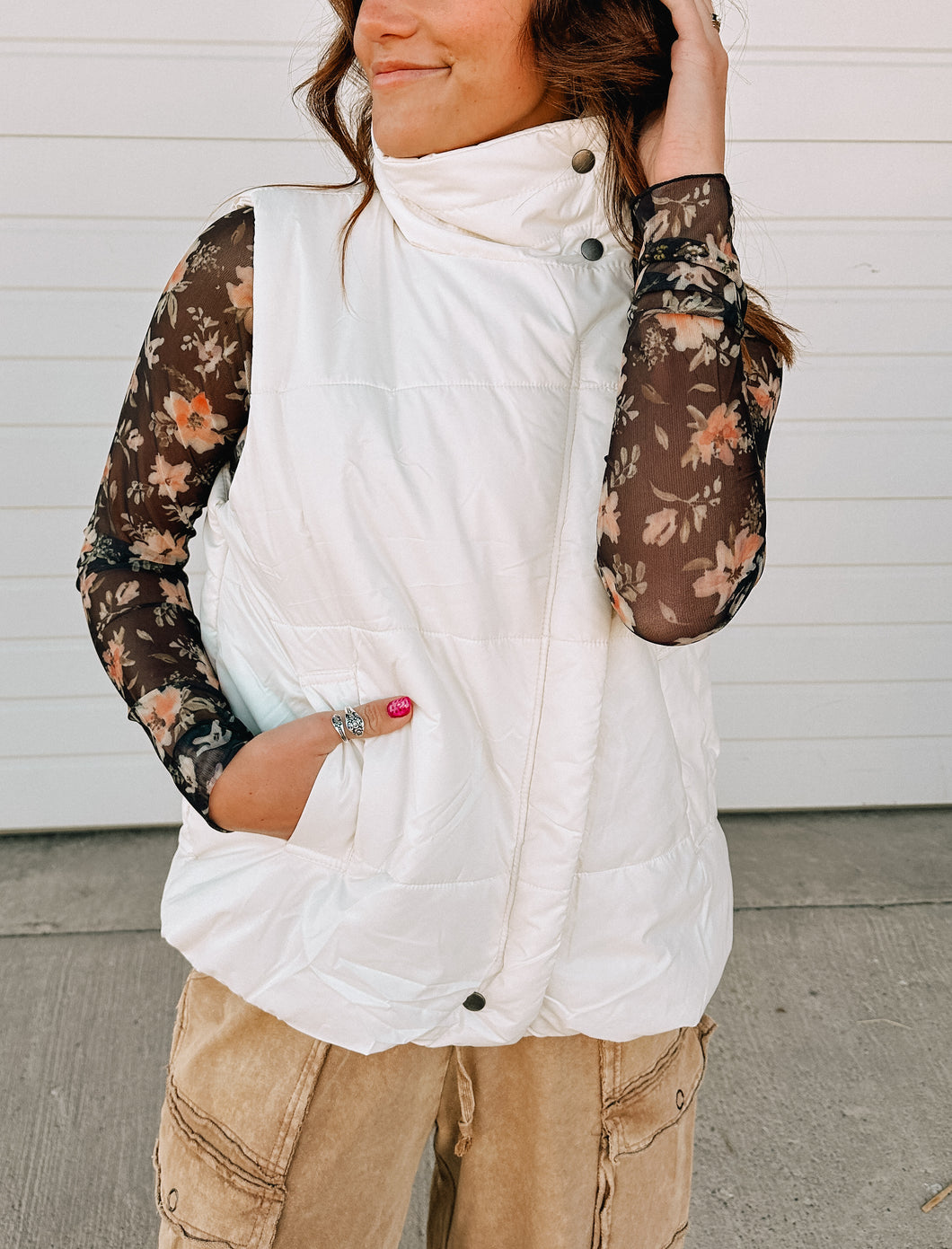 Daze Off White Puffy Vest