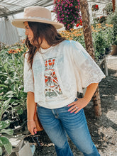 Load image into Gallery viewer, Free Soul Vintage Artisan Graphic Tee
