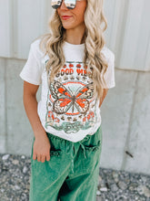 Load image into Gallery viewer, Free Soul Vintage Artisan Graphic Tee
