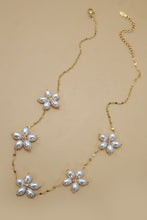 Load image into Gallery viewer, Pearl Flower Necklace 18k Stainless Steel Tarnish Free

