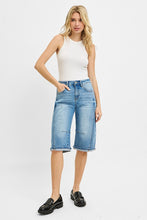 Load image into Gallery viewer, Halsey Barrel Bermuda Shorts-Stretchy
