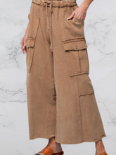 Load image into Gallery viewer, [HOTBUY] Latte Mineral Cargo Pants -stretchy
