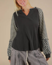 Load image into Gallery viewer, Black Free Soul Vibes Pullover- super soft
