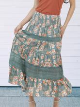 Load image into Gallery viewer, Leighton Floral Skirt - stretch elastic
