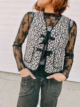 Load image into Gallery viewer, Leopard Bowtie Quilted Vest
