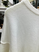 Load image into Gallery viewer, [PLUS] Dreamy White Pullover
