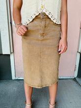 Load image into Gallery viewer, Soft Carmel Denim Skirt - Stretch
