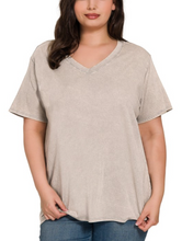 Load image into Gallery viewer, [PLUS SIZE] Sleet Harlem Buttersoft Cotton Top
