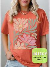 Load image into Gallery viewer, [PLUS] Fleur Artisan Graphic Tee
